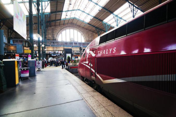 thalys_train_at_platform_paris_gare_du_nord_france